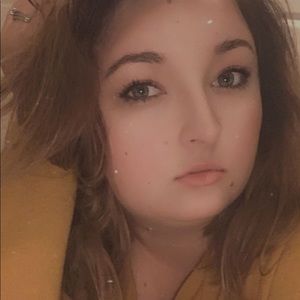 Meet your Posher, Celeste